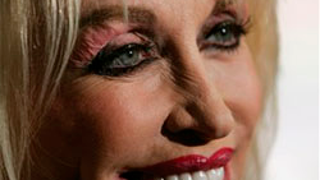 Dolly Parton Wants To Make Money By Making Others Look Cheap